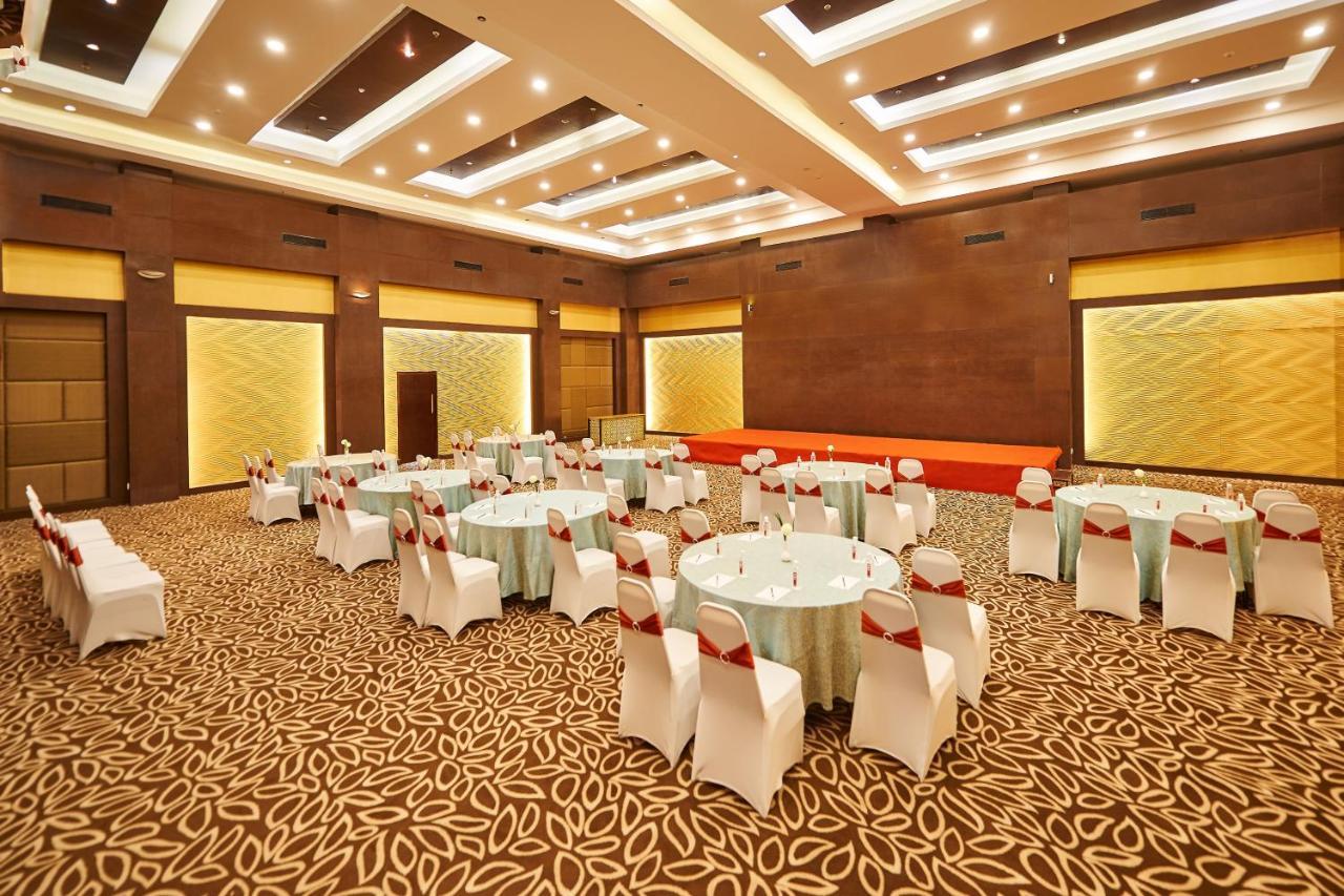 Готель Aloft Chennai Omr It Expressway Екстер'єр фото
